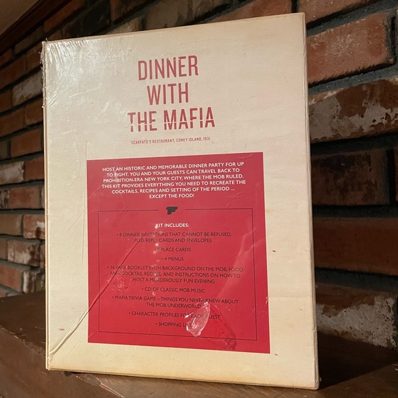 Dinner Party Game with the Mafia! Brand new factory sealed -fun to host / gift! - Picture 4 of 4